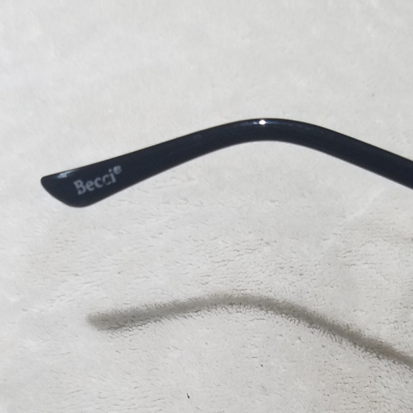 Geek Chic Frames - Picture 5 of 8